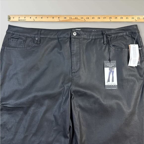 NWT Sofia Jeans by Sofia Vergara Melisa High Rise Flare Coated Black Size 26W - Picture 6 of 8
